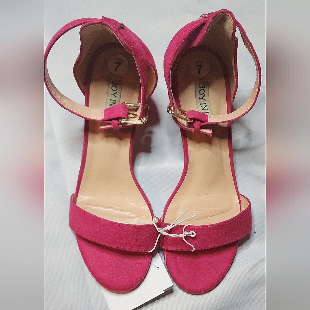Joy In Love Pink Suede Sandals.  Sz 7.